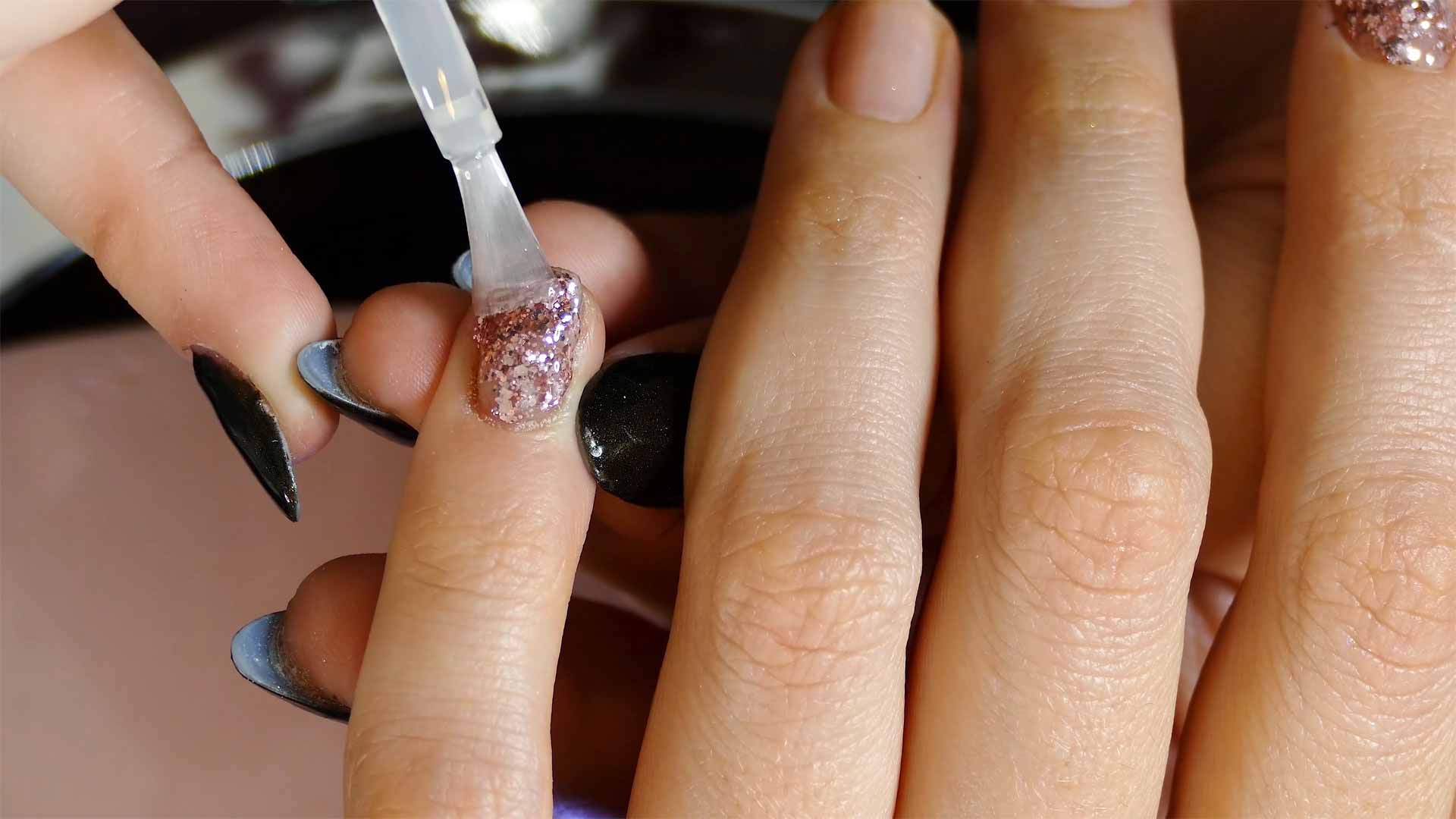 Manicure 19149 Philadelphia Nail Salon Complete Gel Polish Acrylic Nails Nail Repair UV Nails Crystal Overlay Acrylic French Silk Wrap Refillc